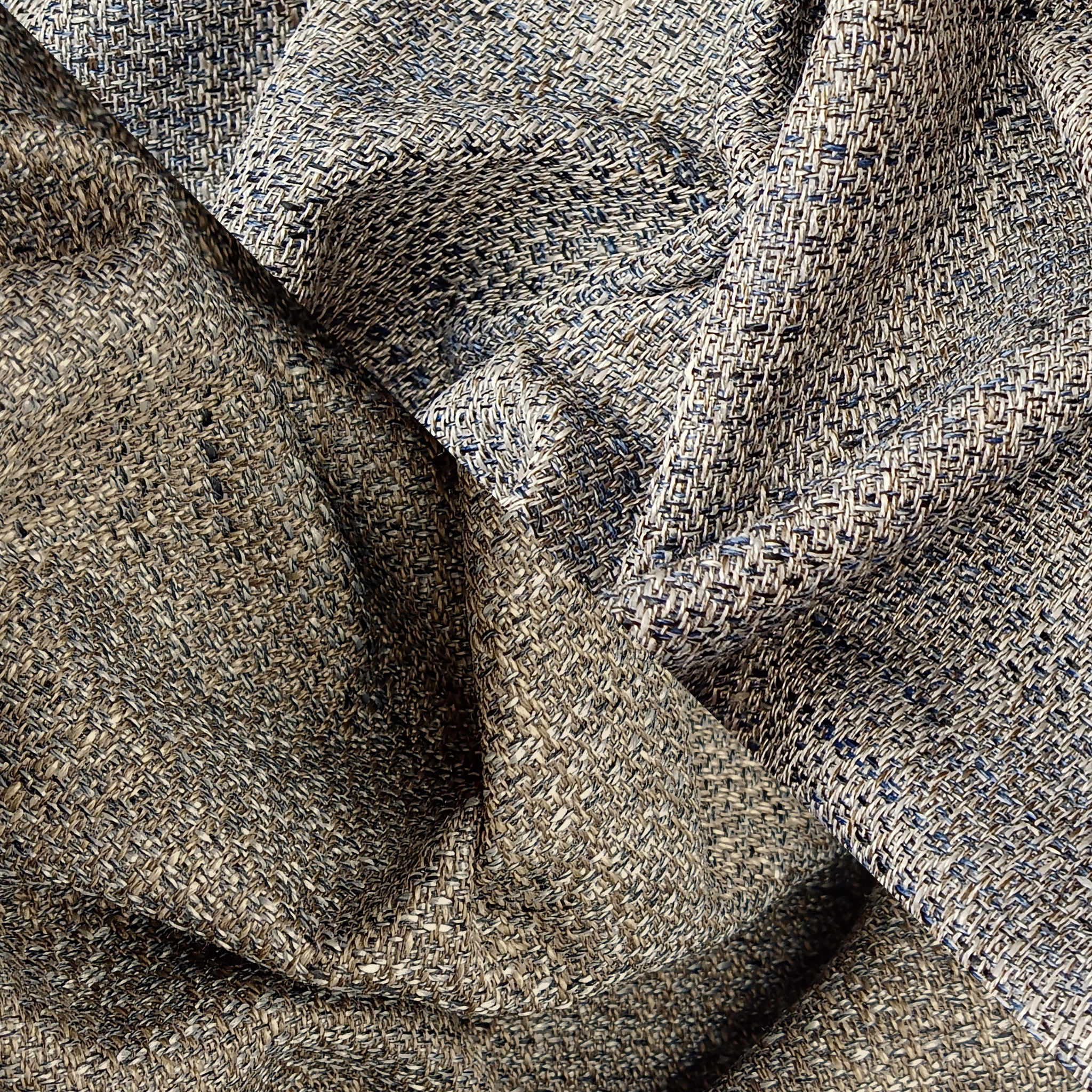 Upholstery fabric: Huxley